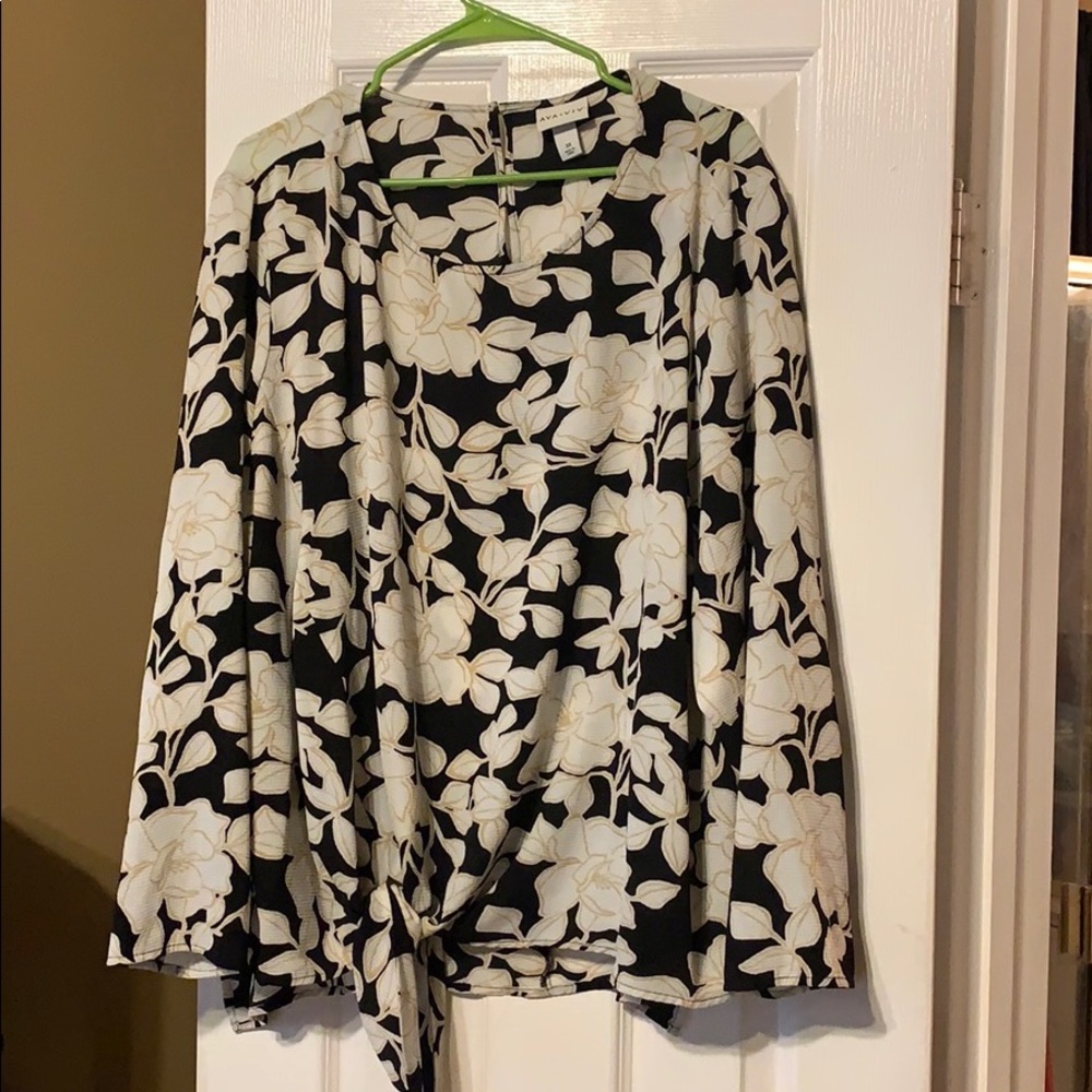 Plus size blouse with tie front